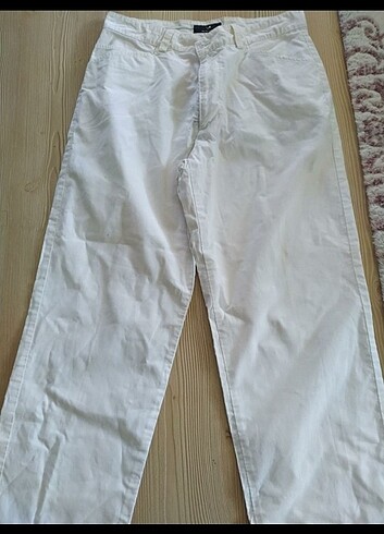 Beyaz pantolon jean