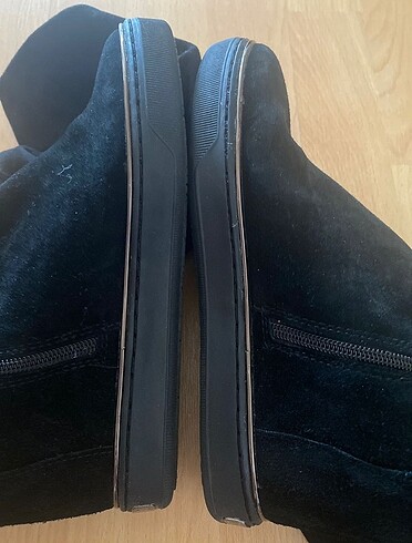 39 Beden siyah Renk Guess diz üstü çizme