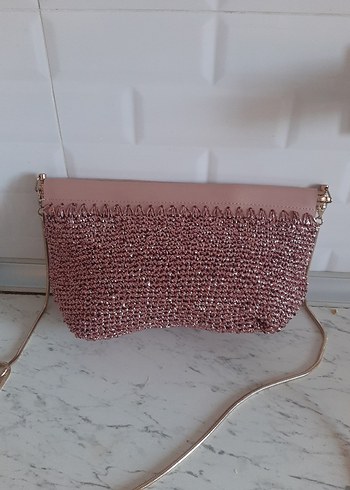 Pembe Zincir Detaylı Örgü Kadın Portföy Çanta