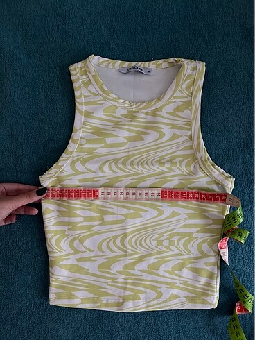 Bershka Desenli yeşil crop