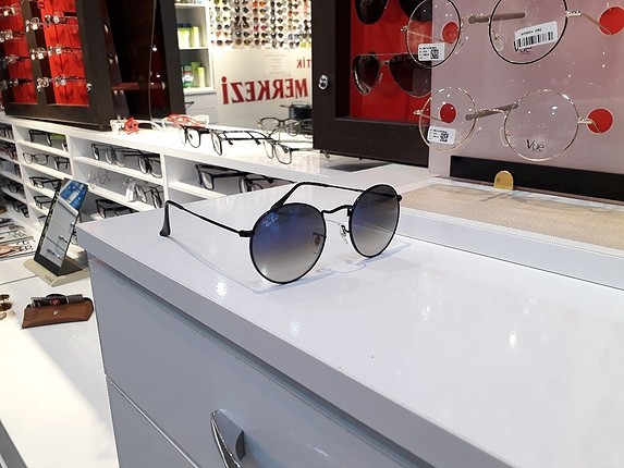 RayBan güneş gözlüğü