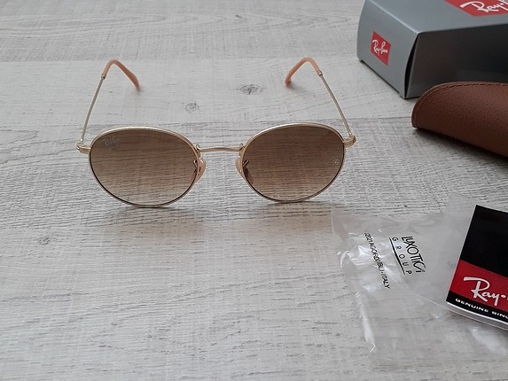 RayBan güneş gözlüğü