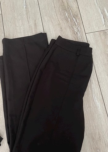 Diğer Kadın Siyah Pilili Normal Boy Kumaş Pantolon