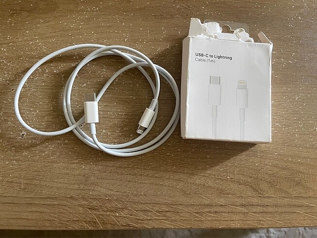 USB-C to Lightning Cable (1m)