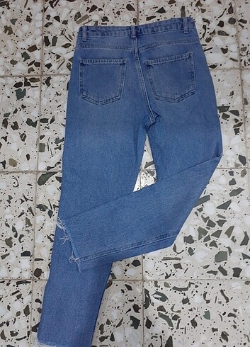 s Beden Mom jeans