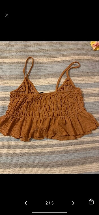 Pull and Bear askılı crop