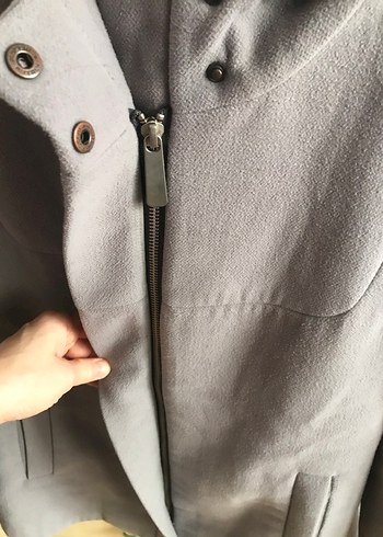 Kapüşonlu Gri Kaban - Görsel 5