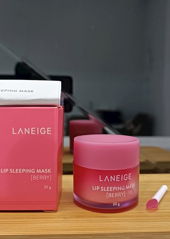 Laneige Laneige Berry Renkli Dudak Uyku Maskesi 20g