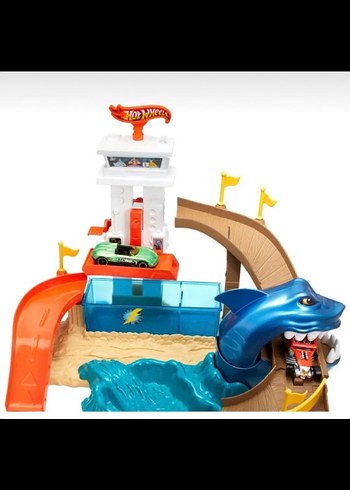 Beden Hot Wheels Renk Değiştiren Köpekbalığı Yarış Seti