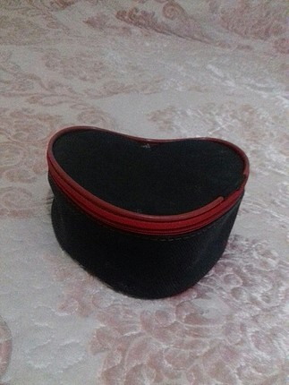 makyaj çantası