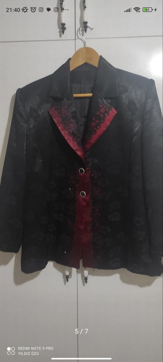 Siyah Bordo Gotik Midi Düğmeli  Ceketi - Görsel 5