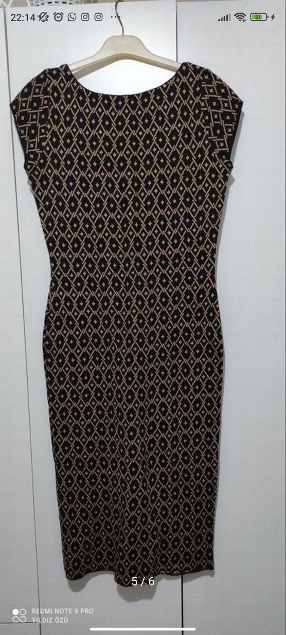 Yuvarlak Yaka Desenli kahverengi diz altı Elbise - Görsel 4