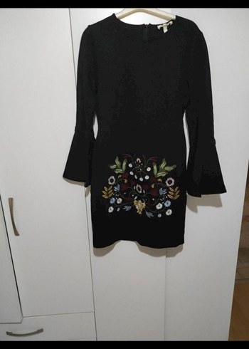 Uzun Kollu İşlemeli Siyah Mini Elbise - Görsel 6