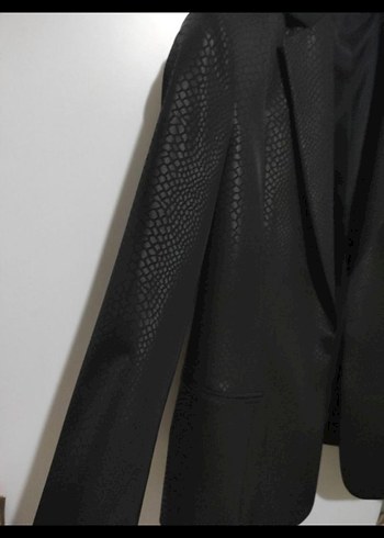 Siyah Yılan Desenli  Blazer ceket - Görsel 2