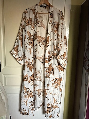 Desenli kimono