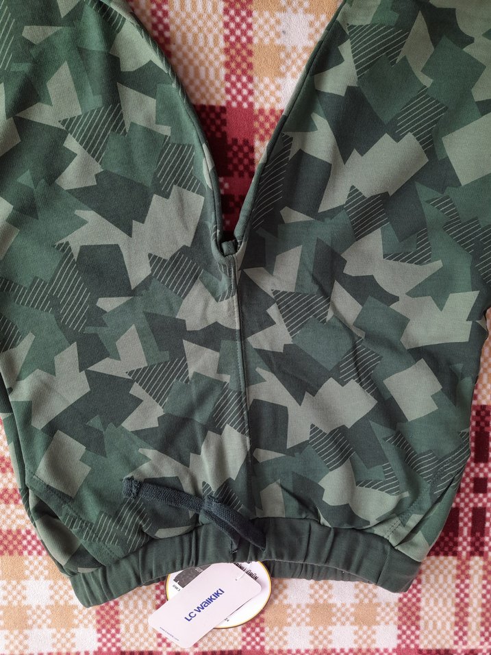 LCW Kamuflaj Desenli 11-12 yas Erkek Eşofman Altı - Görsel 5