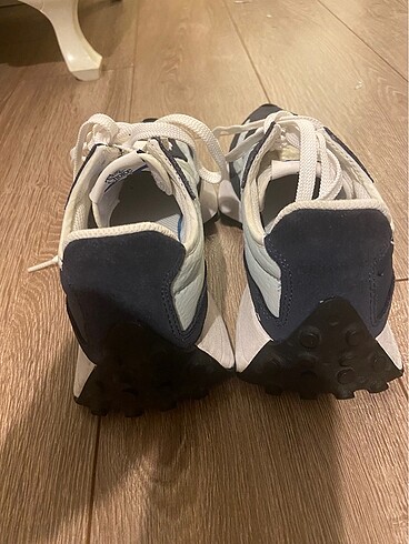 37 Beden beyaz Renk New balance 327