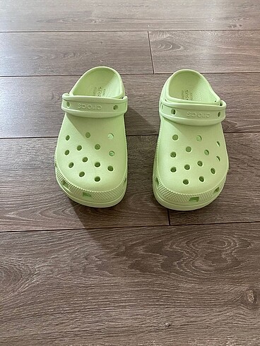 Crocs