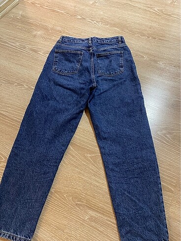 38 Beden mavi Renk jeans