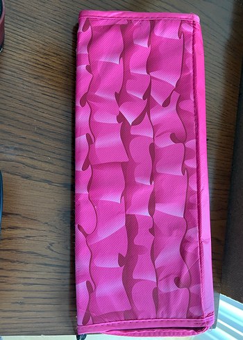 Pembe Parlak Barbi Çantası Siyah Kurdeleli - Görsel 2