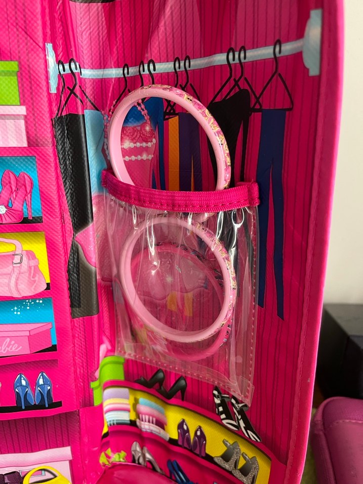 Pembe Parlak Barbi Çantası Siyah Kurdeleli - Görsel 4