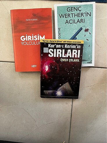 Üç kitap birden