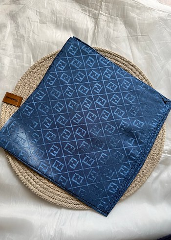 F desen parlak eşarp indigo