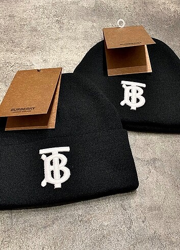 BURBERRY BERE ????