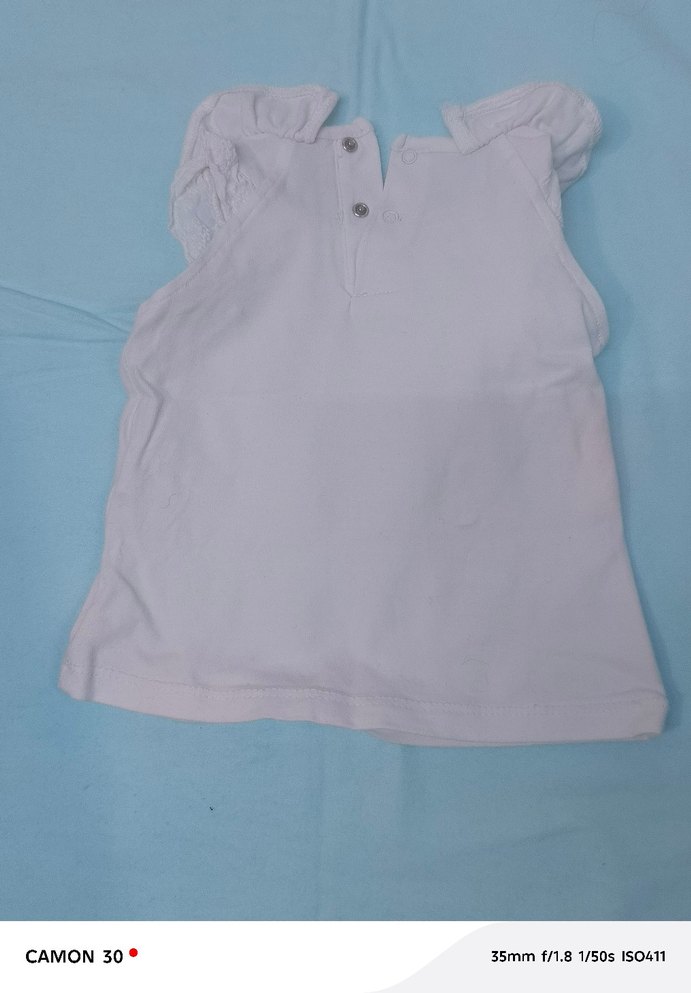 Kız Çocuk Beyaz Fırfırlı Askısız Tişört - Görsel 2