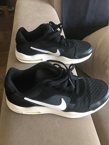 Yeni orjinal Nike