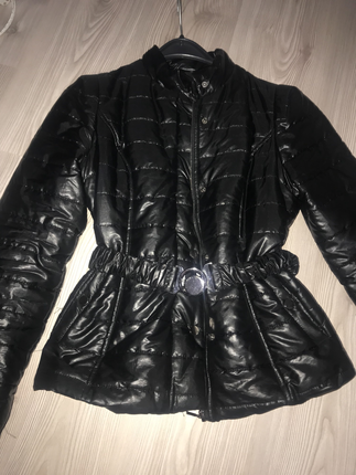 Sorunsuz şişme mont