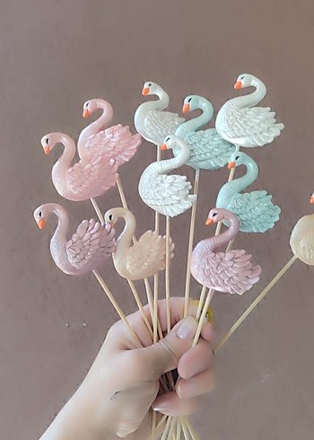 Diğer Pastel Renkli Kuğu saksı süsü