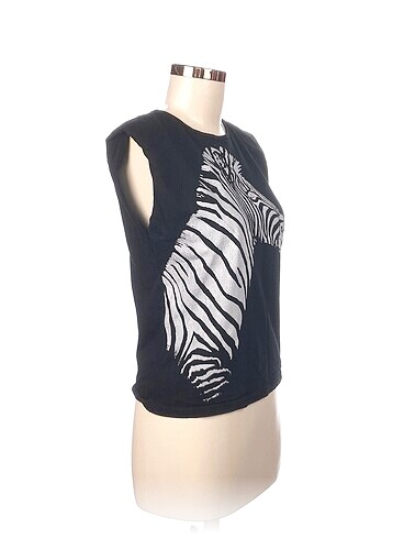 BeBe BeBe T-shirt %70 İndirimli.