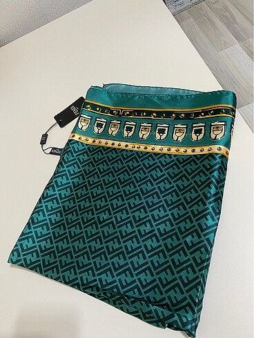 Fendi Fendi Vual Şal