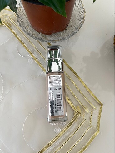  Beden Renk L'OREAL PARİS TRUE MATCH FONDÖTEN 3N