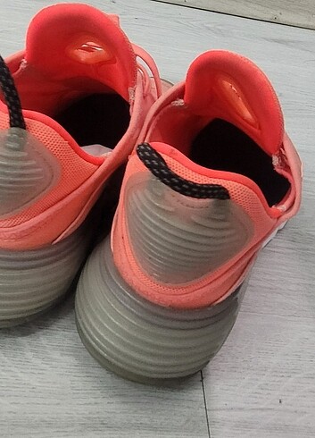  Nike spor ayakkabı 
