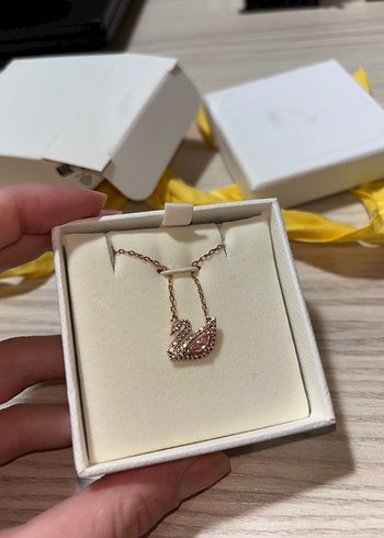 swarovski swan kolye - Görsel 2