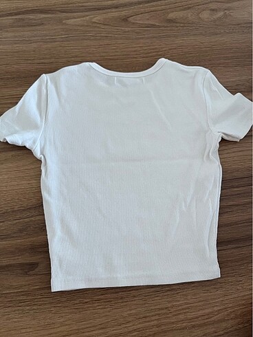 Pull and Bear Pull and bear tshirt
