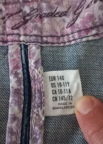 11-12 Yaş Beden lacivert Renk H&Mkot yelek 