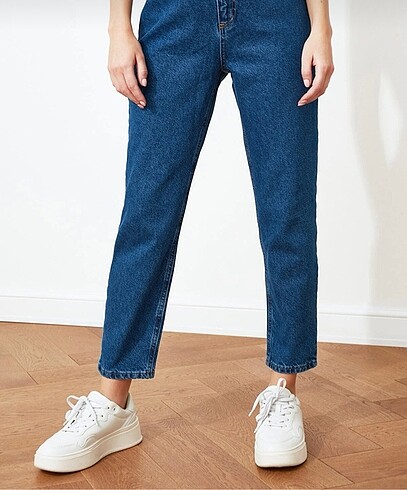 TRENDYOL Mom Jean