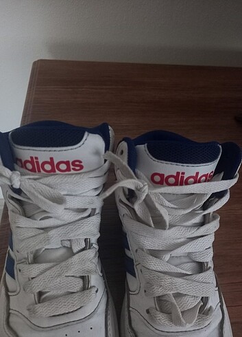 Adidas Orijinal adidas çok fazla giyilmedi