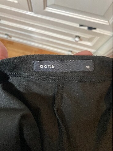 36 Beden siyah Renk Batik Etek
