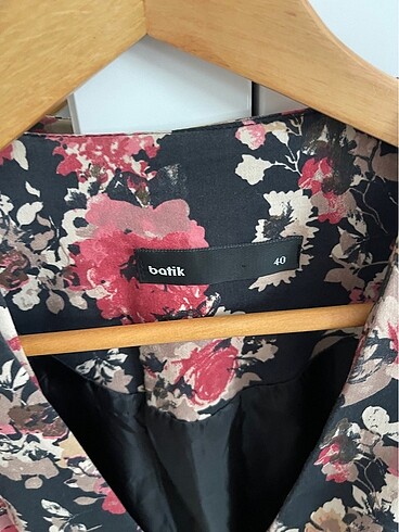 Batik Batik Çiçekli Ceket