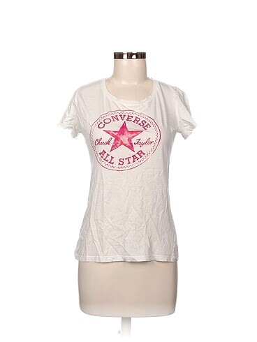 Converse T-shirt %70 İndirimli.