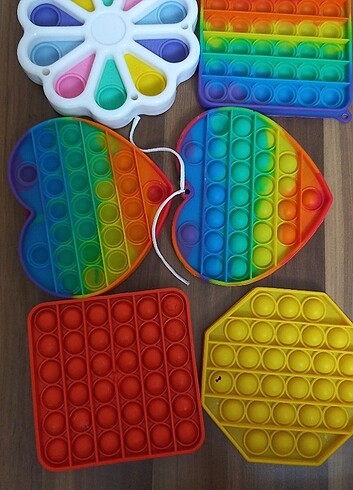 POP-IT