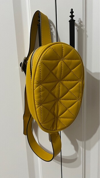 Stradivarius Bayan bel çantası