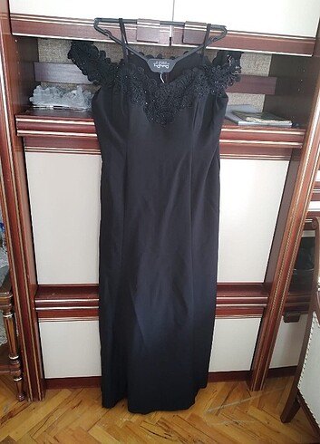 Siyah kolllari dantel Elbise
