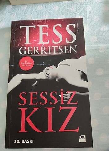  Tess Gerritsen