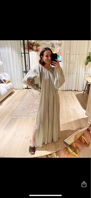 s Beden yeşil Renk H&M Hacimli Nakış Detaylı Uzun Elbise S