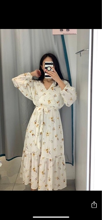 xs Beden çeşitli Renk H&M Kuşaklı Kır Çiçeği Desenli Uzun Elbise xs